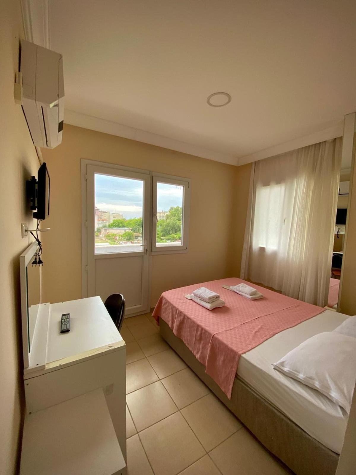 Mandarin Beach Hotel غومولدور المظهر الخارجي الصورة